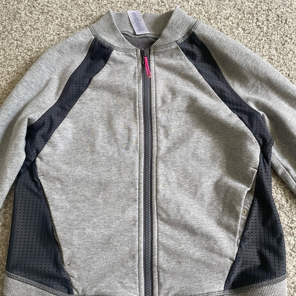 Kids ivivva workout jacket